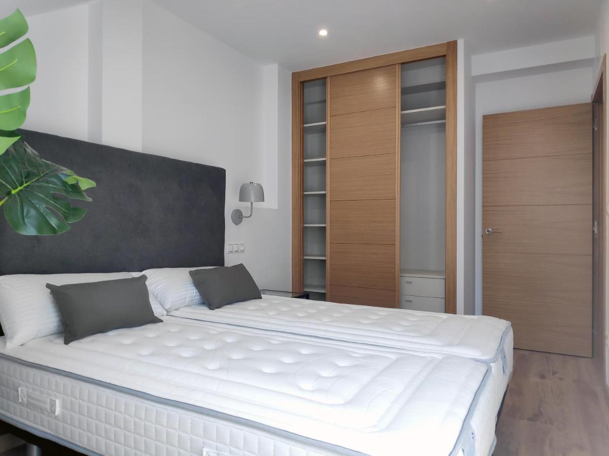 Apartamentos Rey By Como En Casa سانتياغو دي كومبوستيلا المظهر الخارجي الصورة
