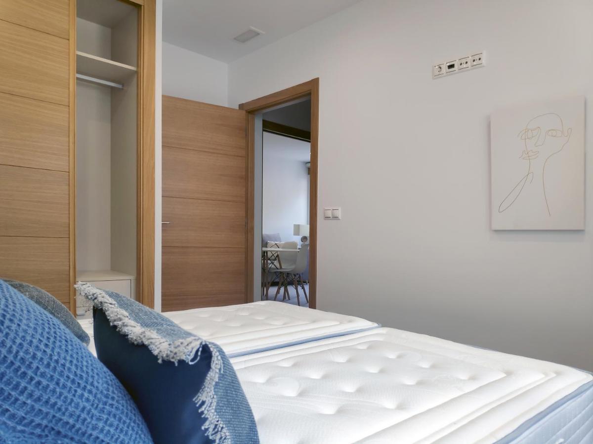 Apartamentos Rey By Como En Casa سانتياغو دي كومبوستيلا المظهر الخارجي الصورة