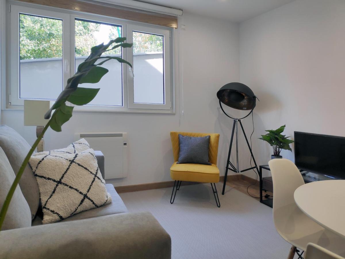 Apartamentos Rey By Como En Casa سانتياغو دي كومبوستيلا المظهر الخارجي الصورة