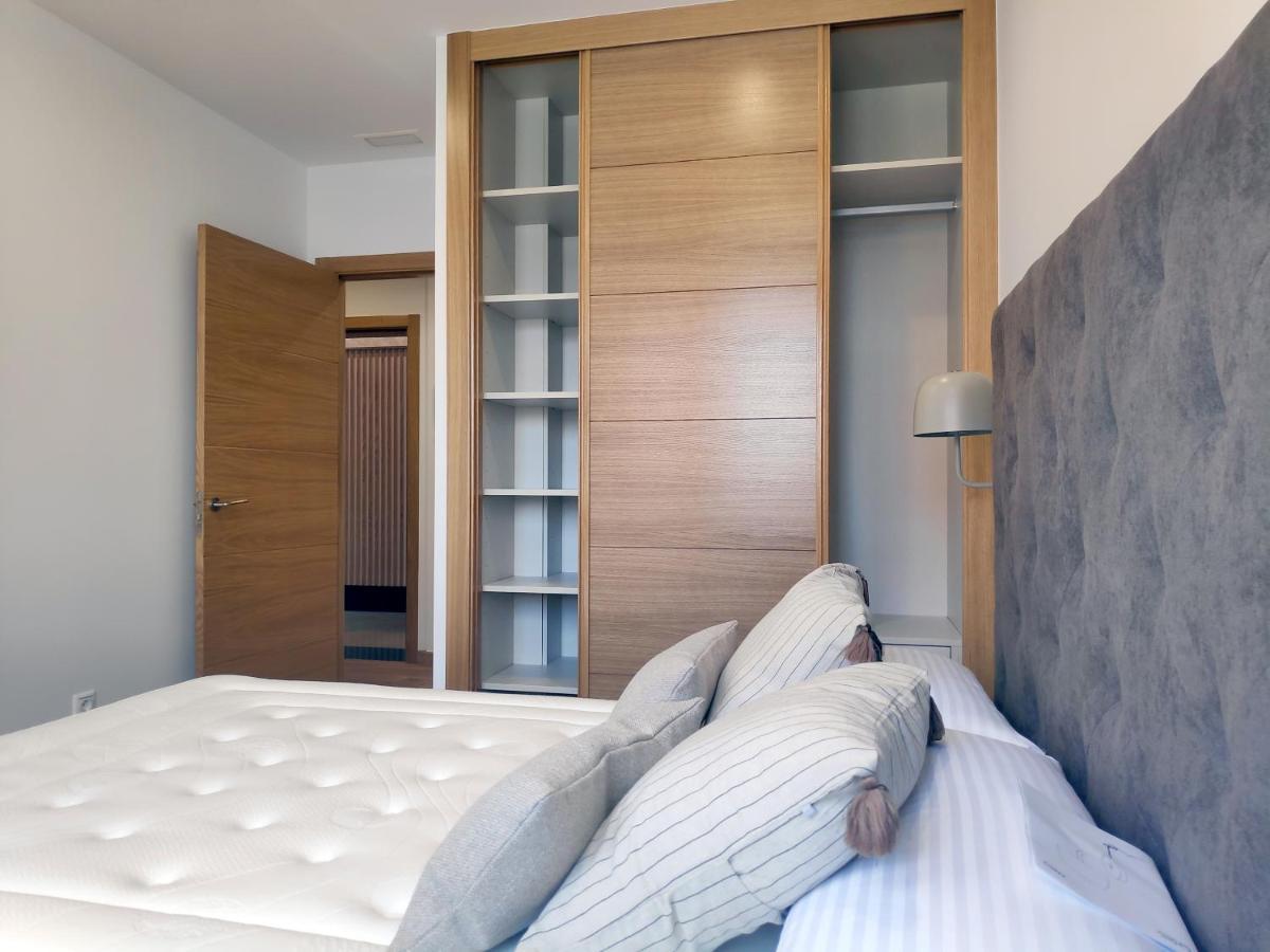 Apartamentos Rey By Como En Casa سانتياغو دي كومبوستيلا المظهر الخارجي الصورة