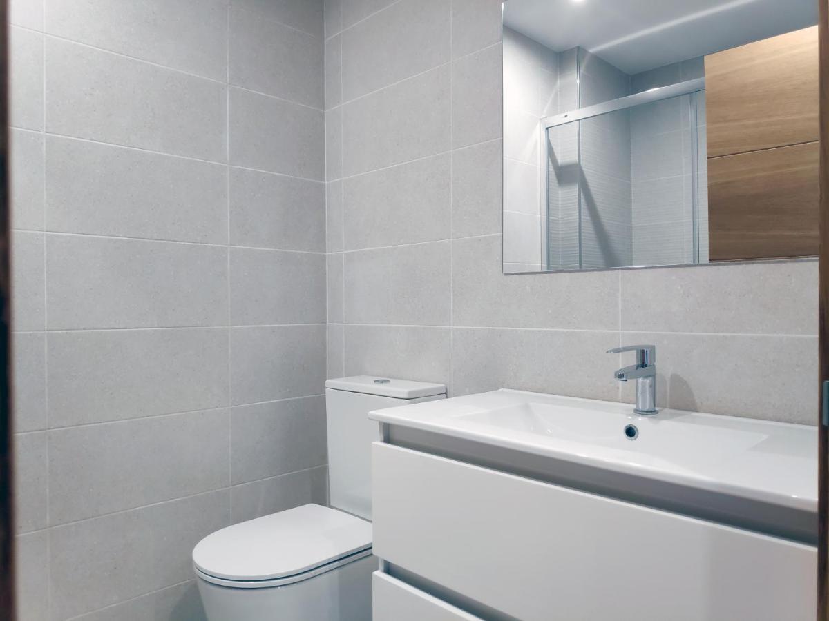 Apartamentos Rey By Como En Casa سانتياغو دي كومبوستيلا المظهر الخارجي الصورة